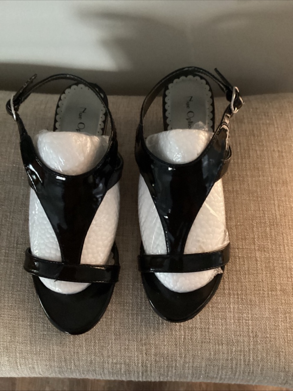 Nue Options Black Patent T-Strap Women's Sandals